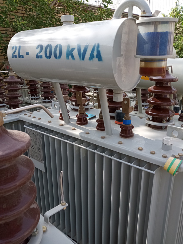 ترانسفورماتور ایران ترانسفو 200 kva کم تلفات